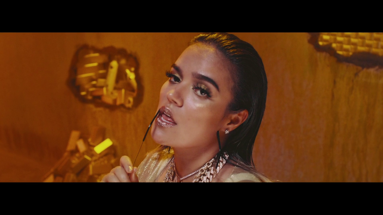 Karol G Mi Cama Iheart vrogue.co