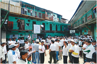 PENAL DE MÁXIMA SEGURIDAD DE SAN PEDRO (BOLIVIA) DONDE EL CONTROL INTEROR DEL RECINTO LO LLEVAN LOS PRESOS