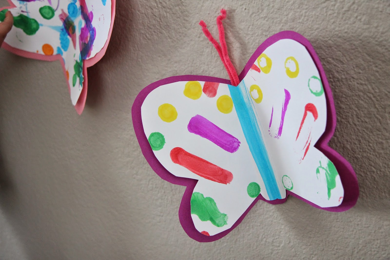 toddler-approved-easy-butterfly-craft-for-toddlers