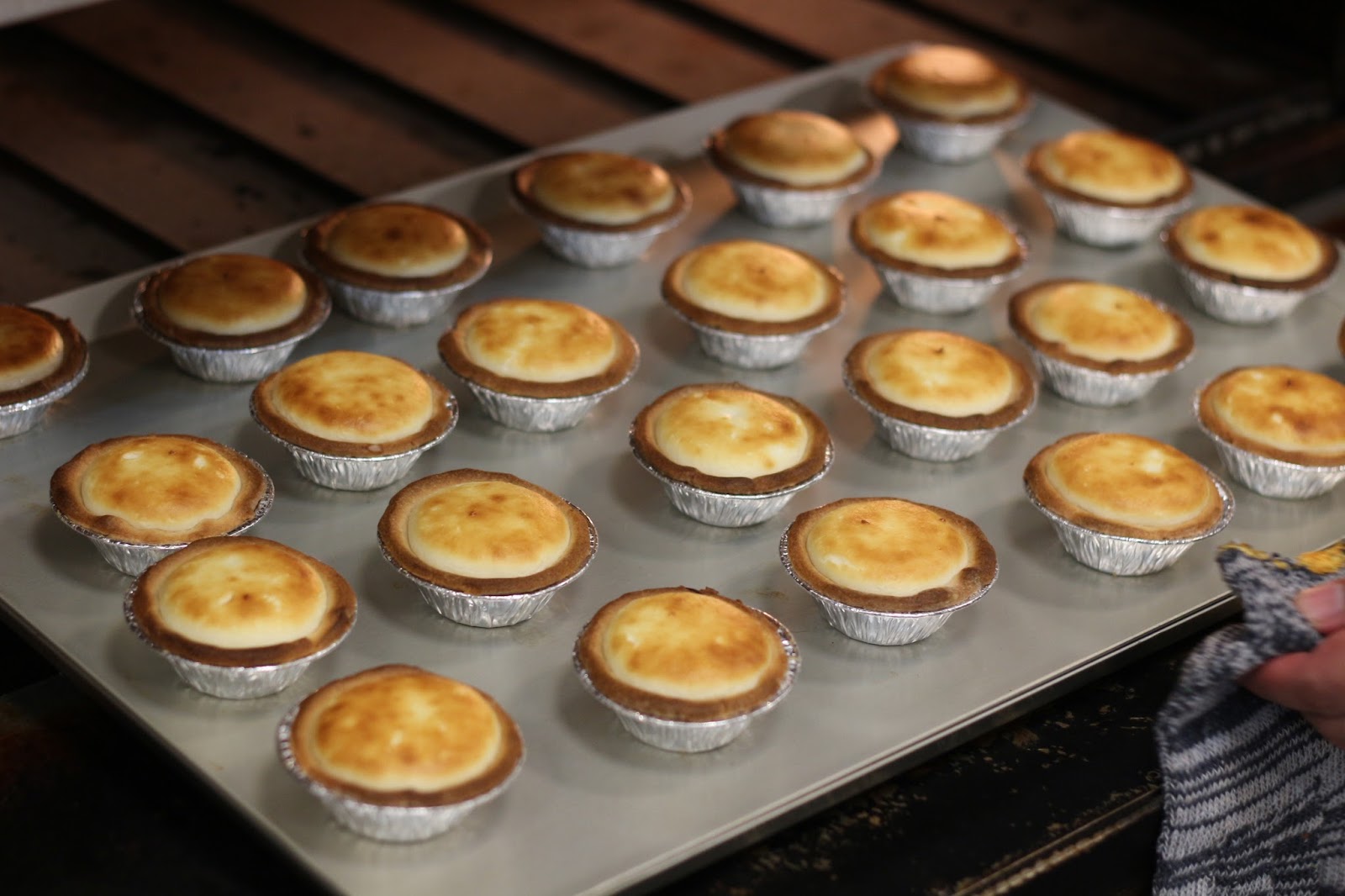 Lava Salted Egg Cheese Tart Donutes Bakery & Cafe, Puchong f i n d