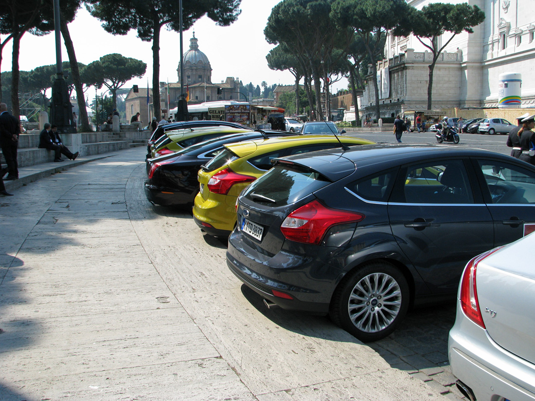 The Bell Curve of Life Rome The Cars of Rome