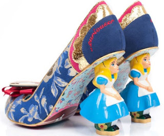 Bahaya Sepatu Hak Tinggi Bahaya Memakai Sepatu Hak Tinggi Dan Sejarah Sepatu High Heels