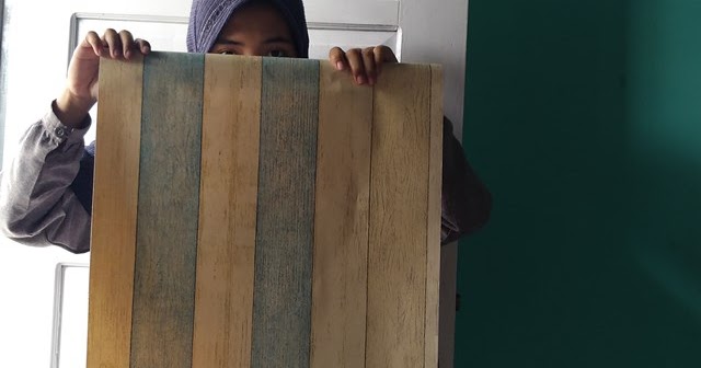 Mempercantik Pintu Triplek Dengan Wallpaper Sticker Desperate Housewife