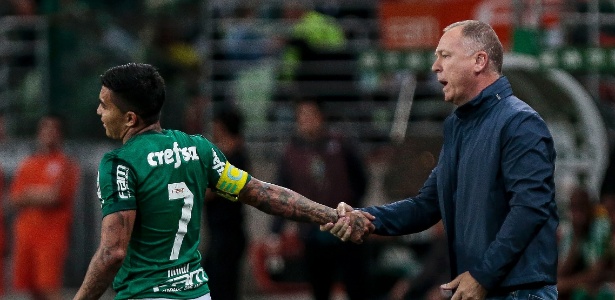 [ENQUETE] Poupar os atletas e priorizar o derby: Mano acertou em adotar esta estratégia?