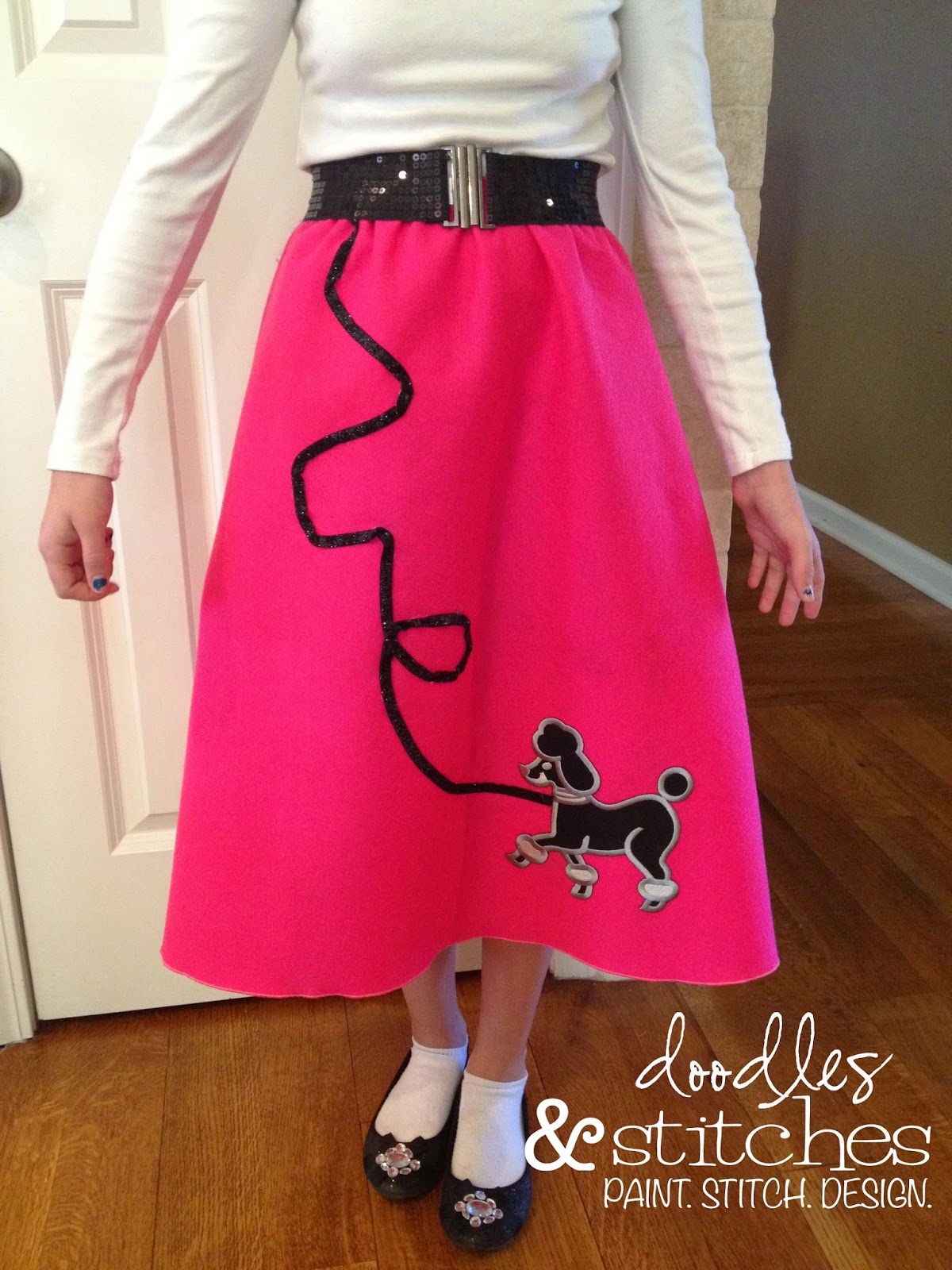 Doodles & Stitches: Poodle Skirt - Circle Skirt DIY