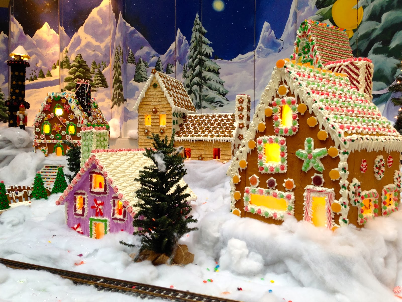 1000+ images about Gingerbread House Village Scenes on Pinterest