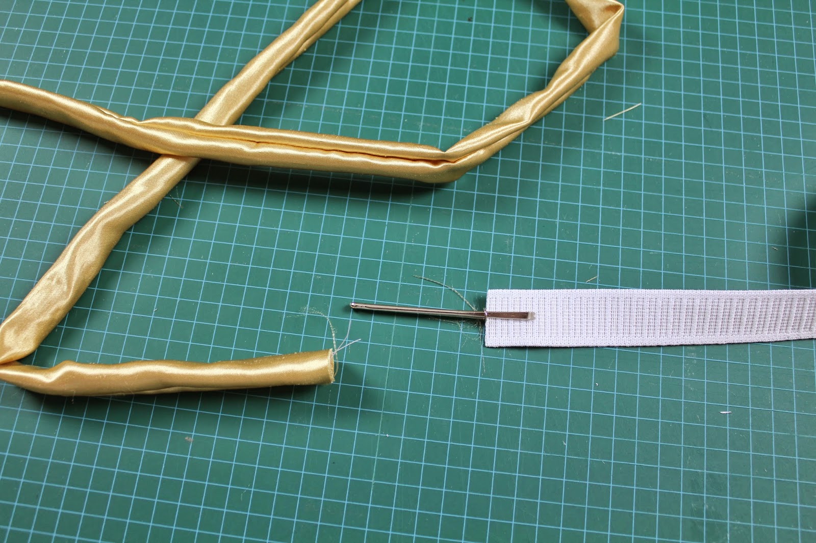 HeidiandFinn modern wears for kids How to make Elastic Belts x3 a