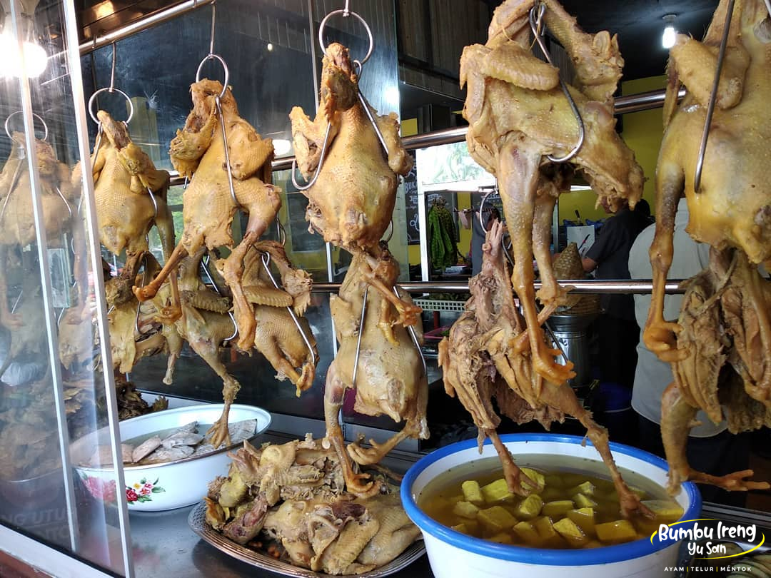 Resep Ayam Ingkung Jogja : Ayam Geprek Jogja, Progo, Bandung - Lengkap