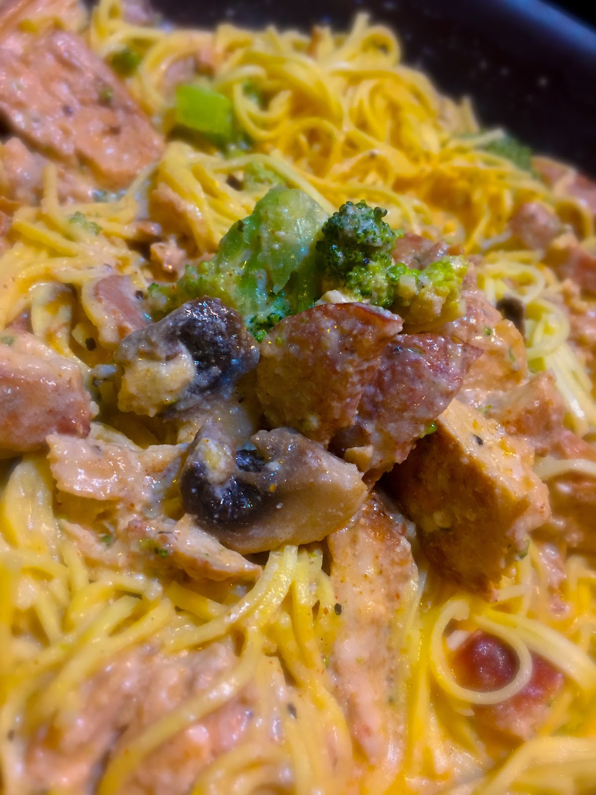 Ain't no cooking like Momma's Grilled Chicken Alfredo Pasta with