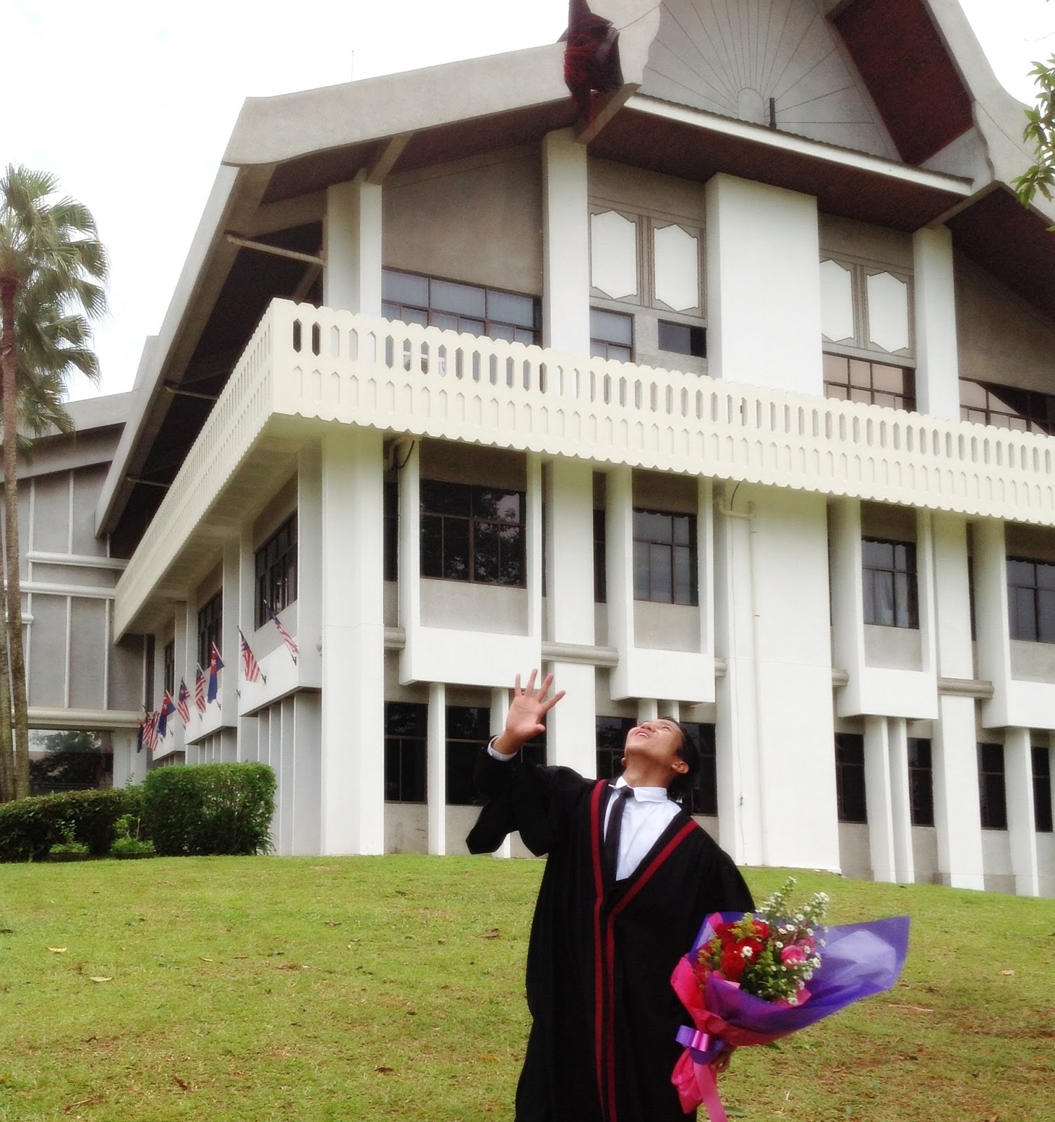 LIFE IS LIKE A WHEEL: Happy Graduation Day @ UTM Skudai, Johor Bahru