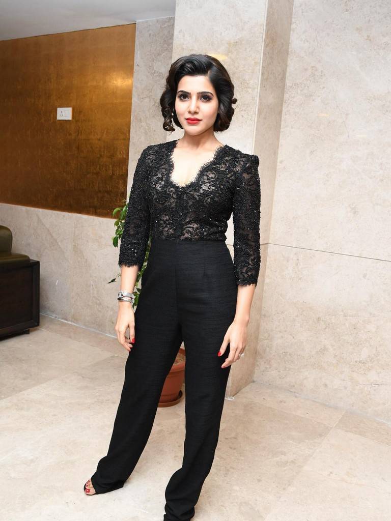 Beautiful Indian Actress Samantha Photos In Black Dress