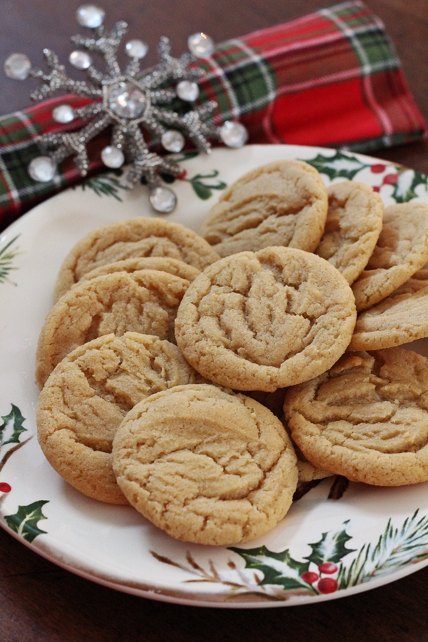Jam Hands Soft & Chewy Rum Crinkle Cookies