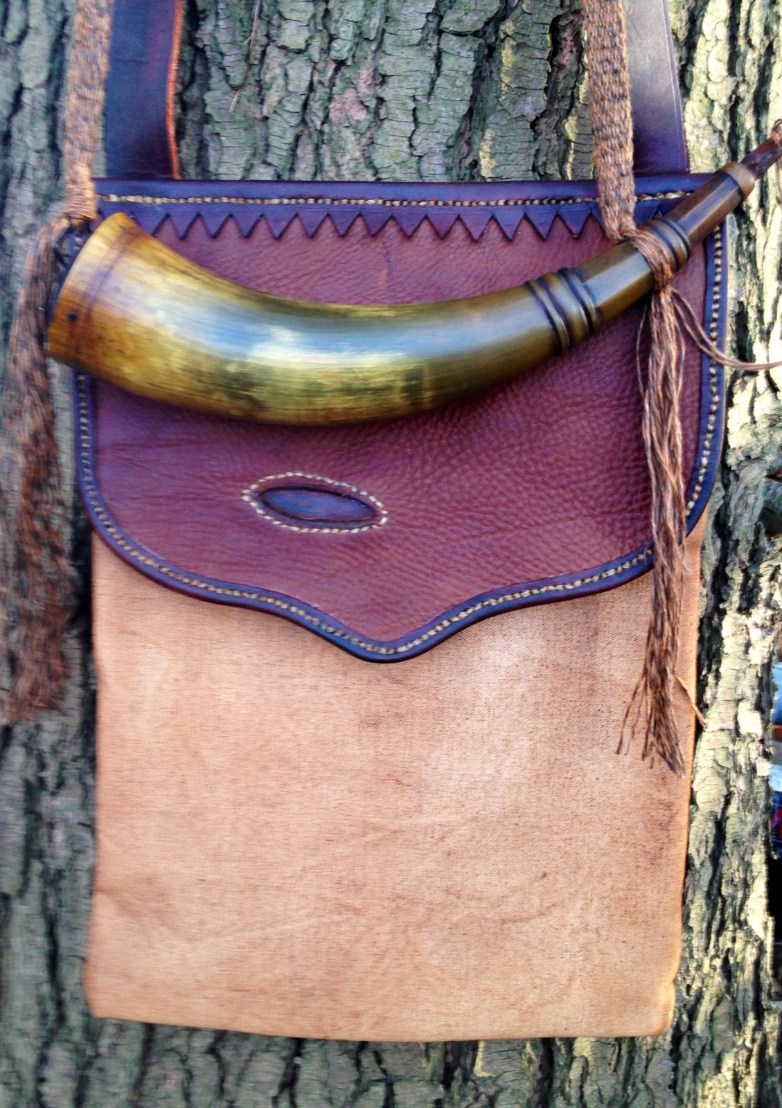 Contemporary Makers: Hunting Bag by Harry Hawthorne with Powder Horn by ...