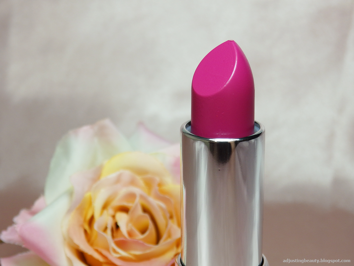 Review Avon 3D Plumping lipsticks (Beyond Color lipsticks) Adjusting
