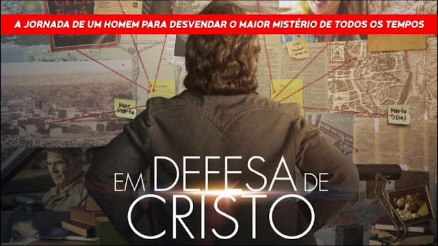 Jornalista olhando para uma parece com anotações investigativa... Filme Em Defesa de Cristo
