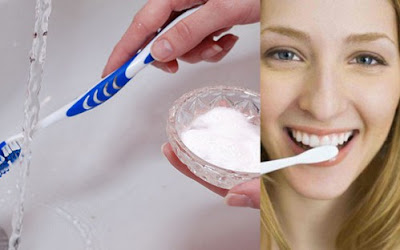Làm trắng răng bằng muối và kem đánh răng