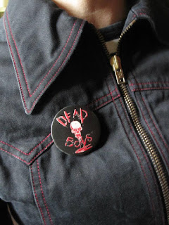 vintage pin back button punk rock oi! sham 69 jimmy pursey dead boys stiv bators dennis the menace gnasher slaughter and the dogs geometric brooch 1960 1970 60s 70s