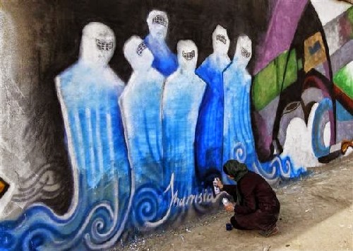 Tecniche di pittura alternative Shamsia-Hassani-murales