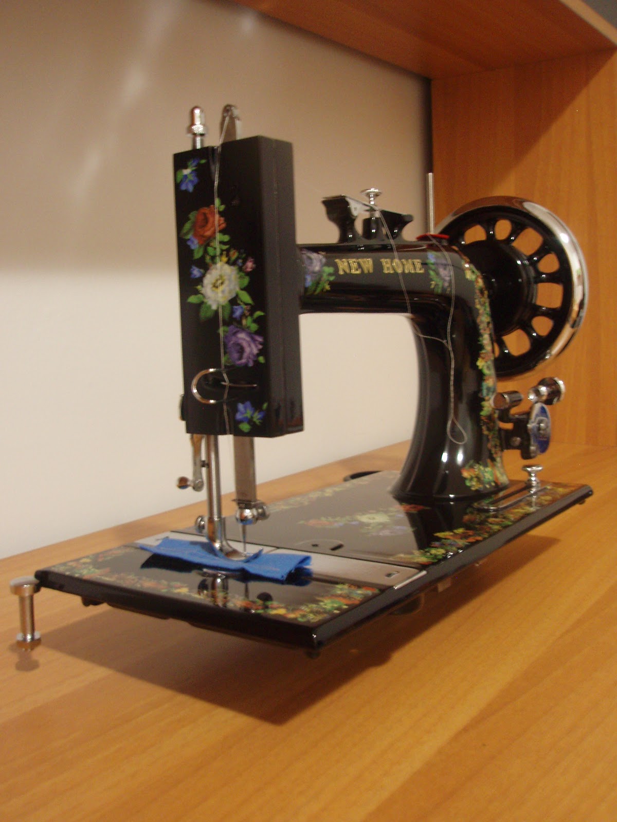 Restauraciones Máquinas de coser Antiguas: Máquina NEW HOME