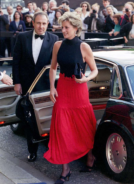 Princesa Diana de Gales: elegância e estilo próprio elfandarilha