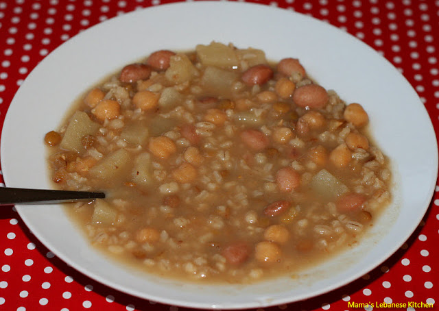 Hearty Lebanese Whole Grains Stew Makhlouta Recipe