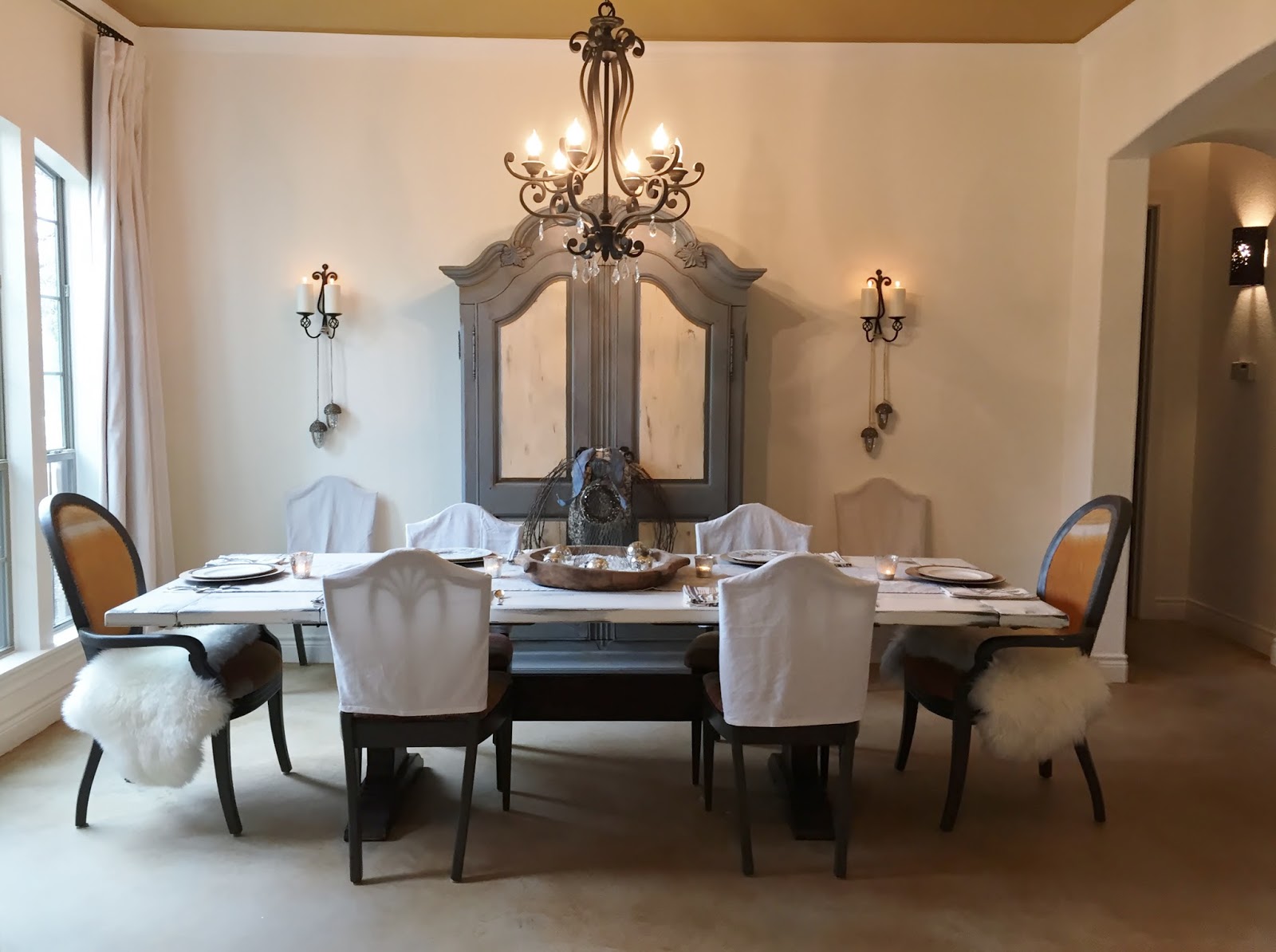 The Decorating Duchess: Christmas Tour Part 4, Dining Room