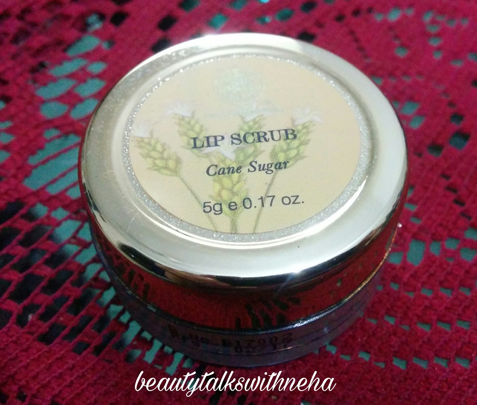 Forest Essentials Cane Sugar Lip Scrub Review beautytalkswithneha