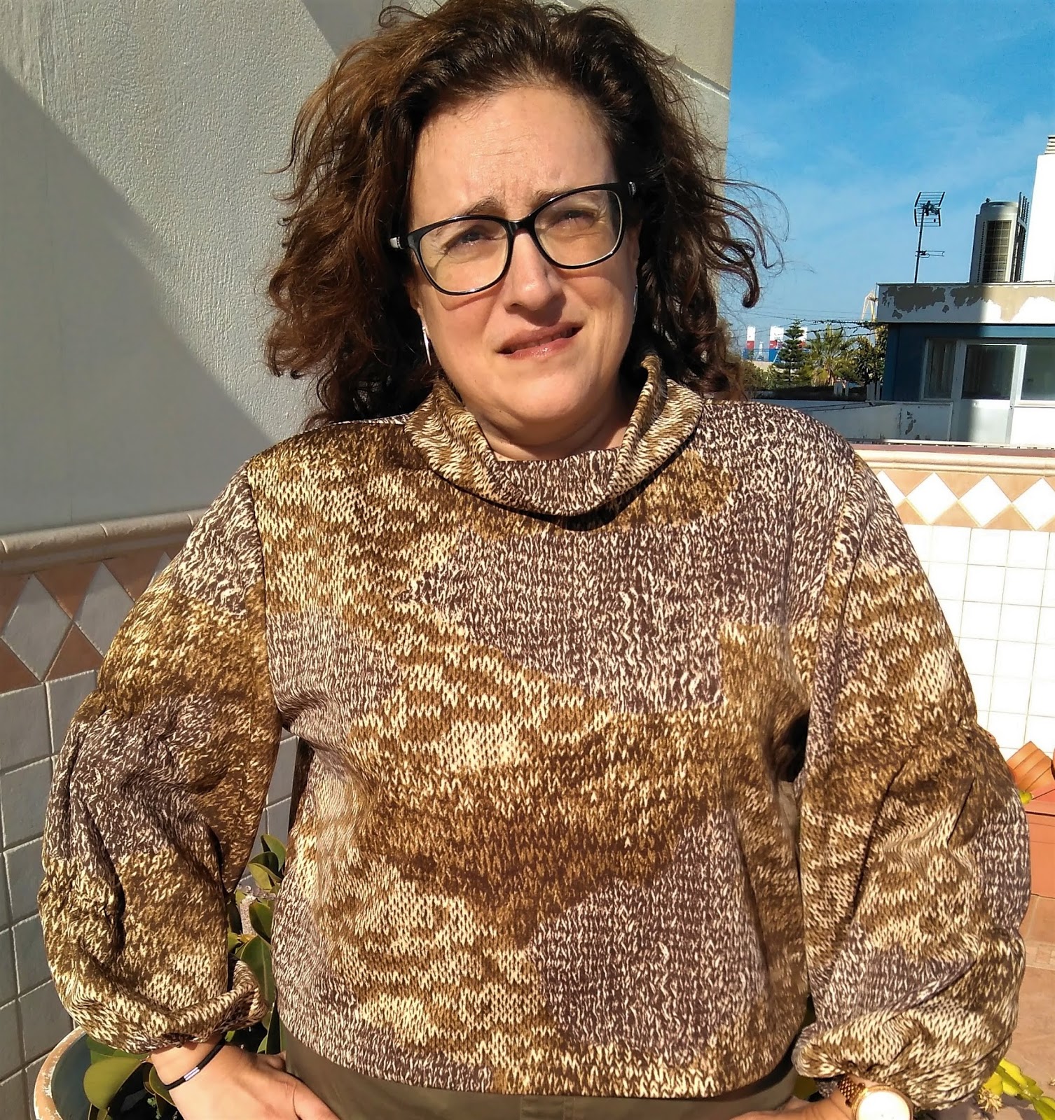 PESPUNTEANDO COSTURAS Necesito una sudadera/camiseta PESPUNTEANDO COSTURAS Necesito una sudadera/camiseta