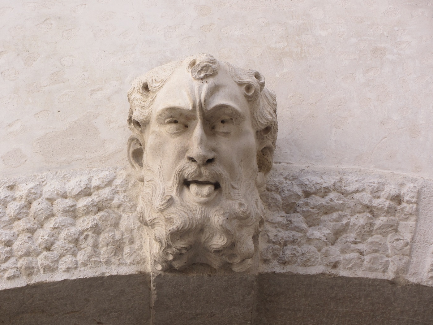 Caron Dimonio Con Occhi Di Bragia