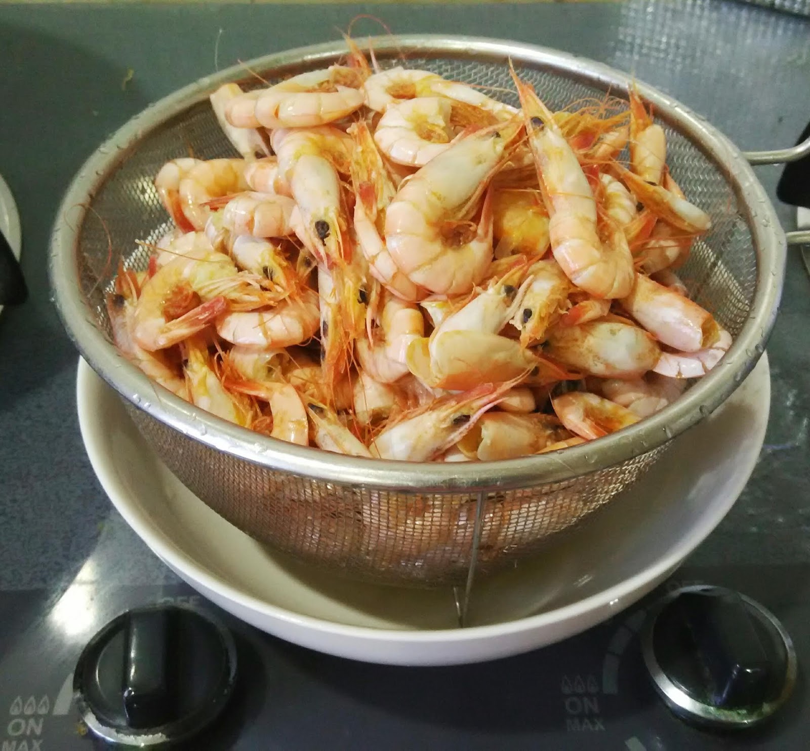 MAKING DRIED PRAWNS