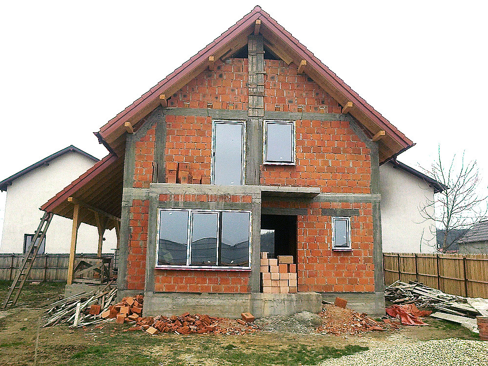 Proiecte case mici Pret casa la rosu