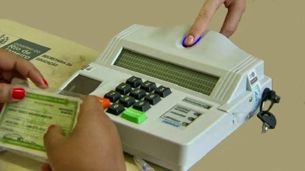 Atenção Eleitores de Várzea da Roça e Mairi O Recadastramento Biométrico já está disponível no Cartório Eleitoral.