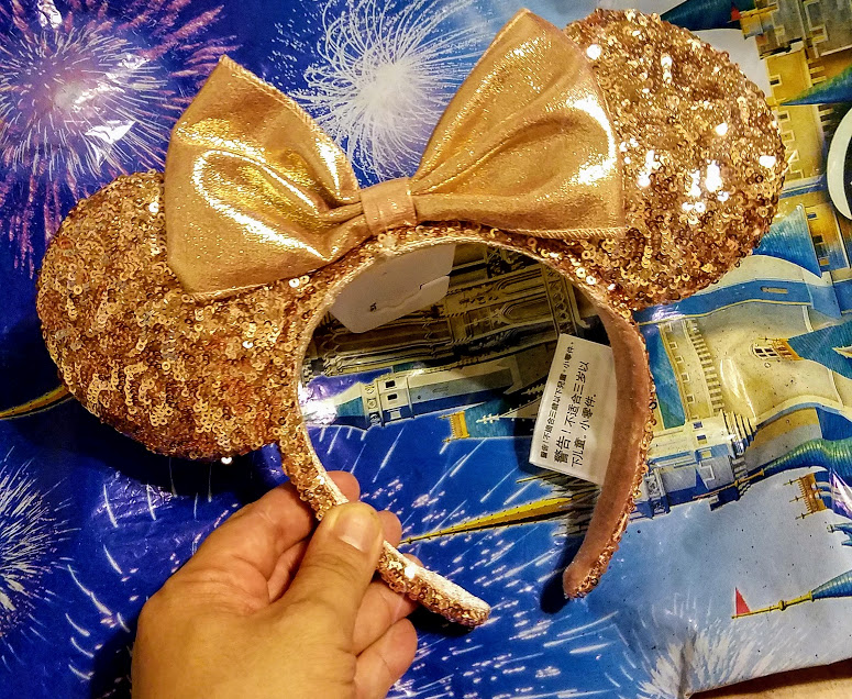 Sasaki Time Giveaway Rose Gold Mickey Mouse Ears from Disneyland