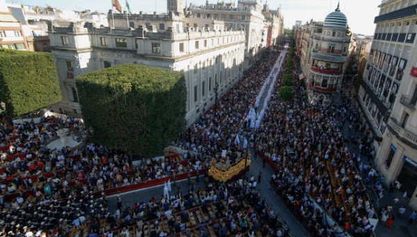 La reforma imparable de la carrera oficial de Sevilla La reforma imparable de la carrera oficial de Sevilla