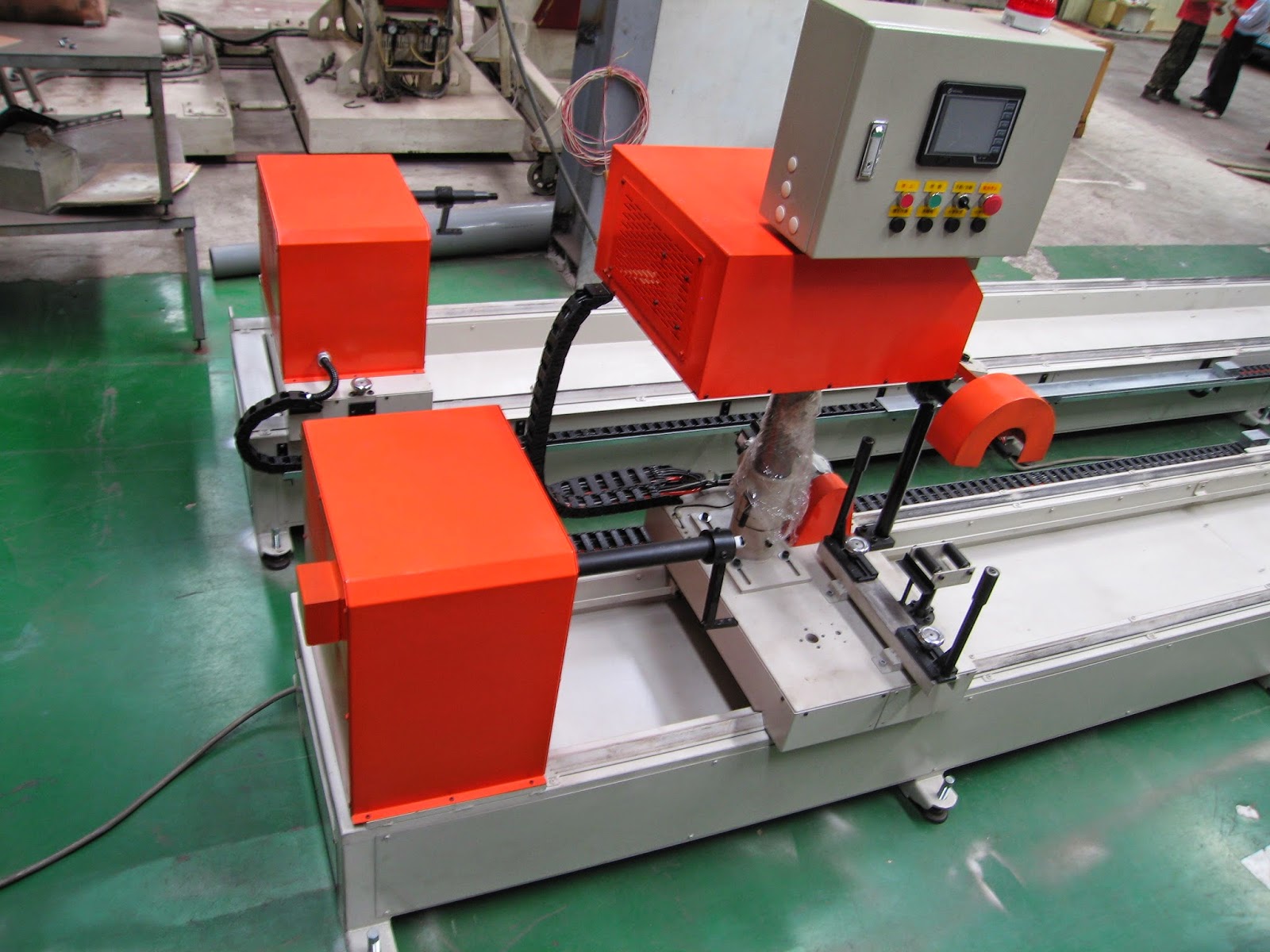 AUTOMATICALLY PLASTIC PVC PIPE DRILLING MACHINE Catalogue