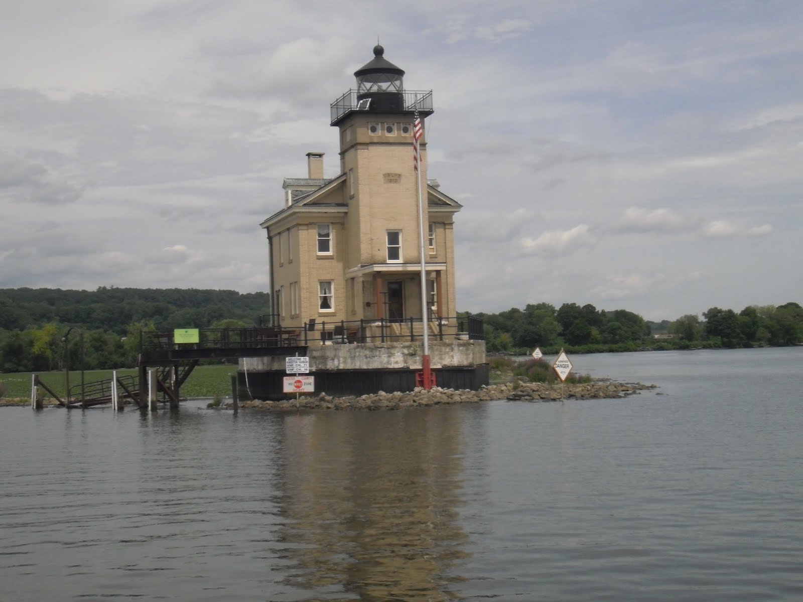 Golden Lily Travels Albany to Kingston, NY