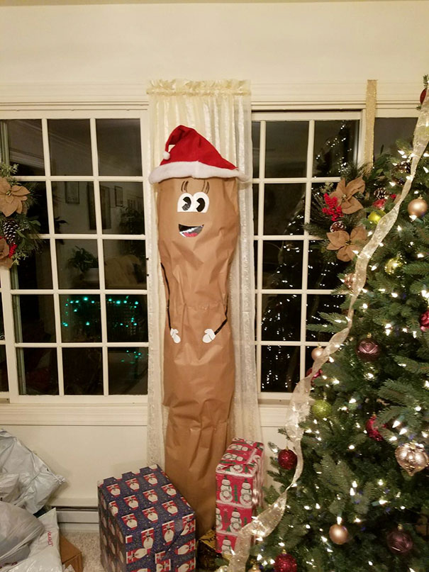 40 Photos Of The Most Hilarious Parents You Will Ever Meet - How My Mom Wrapped My Sister's Rug For Christmas