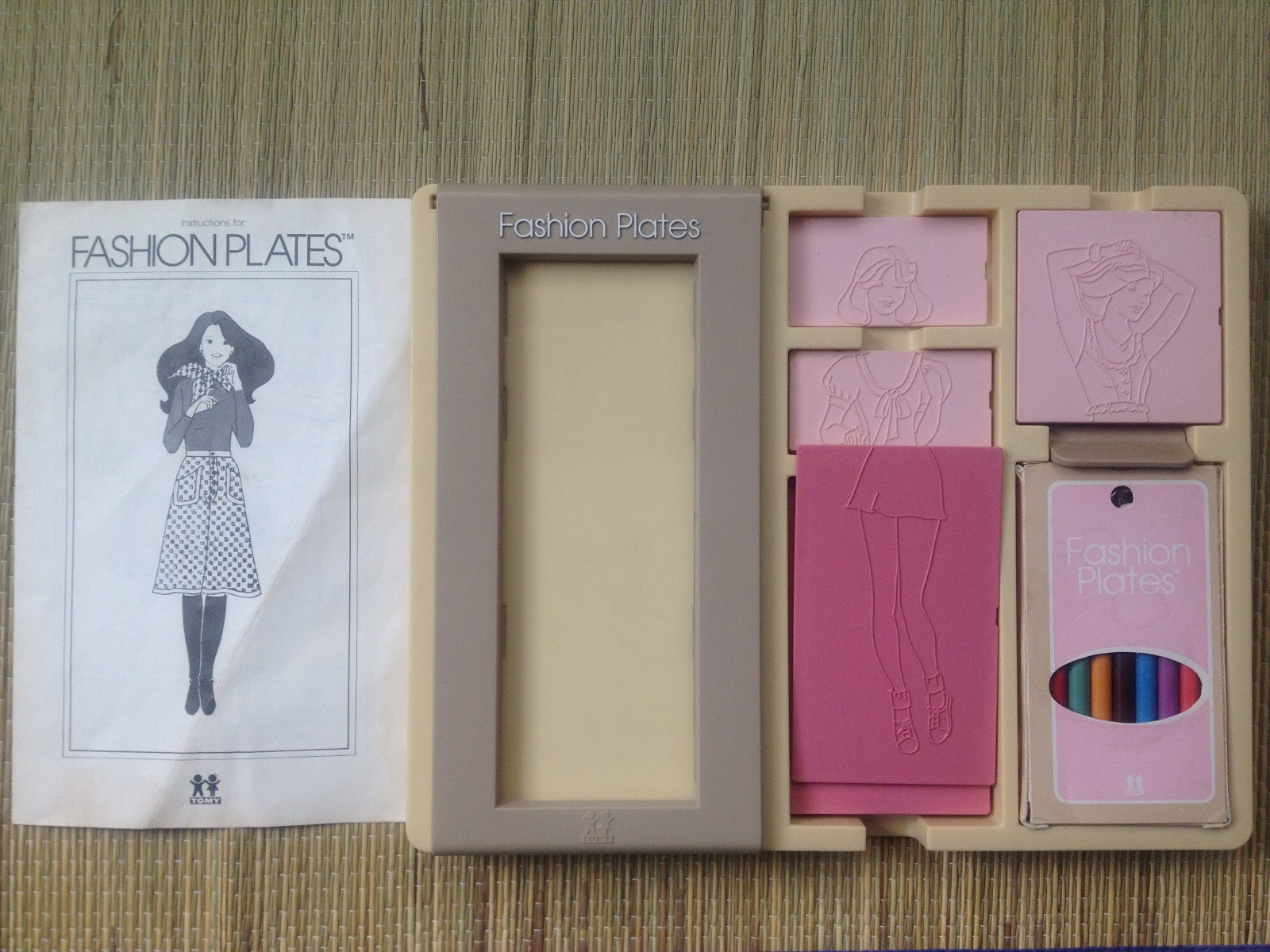 Dolce's Closet: Childhood Flashback: Fashion Plates