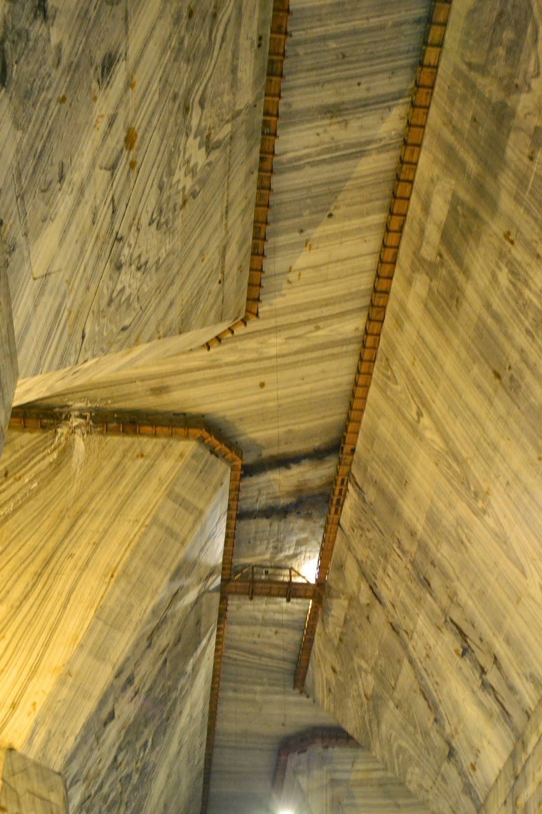 Control area of the ceiling Salt Union