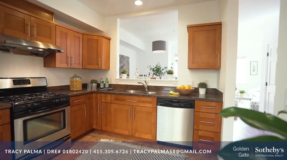 13 Interior Design Photos vs. 727 San Pablo Ave #214, Albany, CA Condo Tour