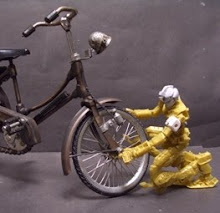 Robot dan Sepeda Onthel