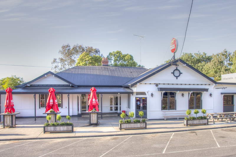 The Great Aussie Pub Crawl Batesford Hotel Batesford Victoria