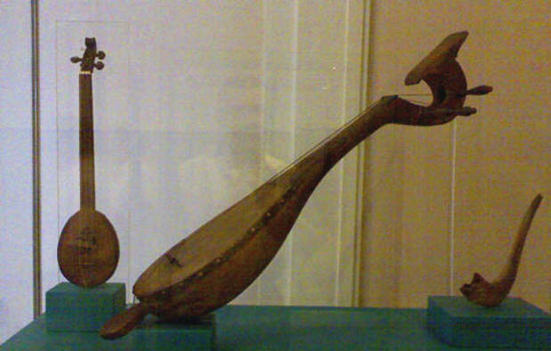 Pengertian Alat Musik Ganda Gorontalo - Shahnaz Dogar