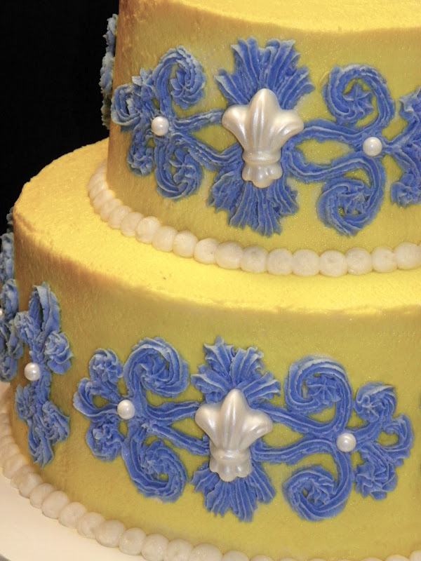 Plumeria Cake Studio French Country Fleur de Lis Cake