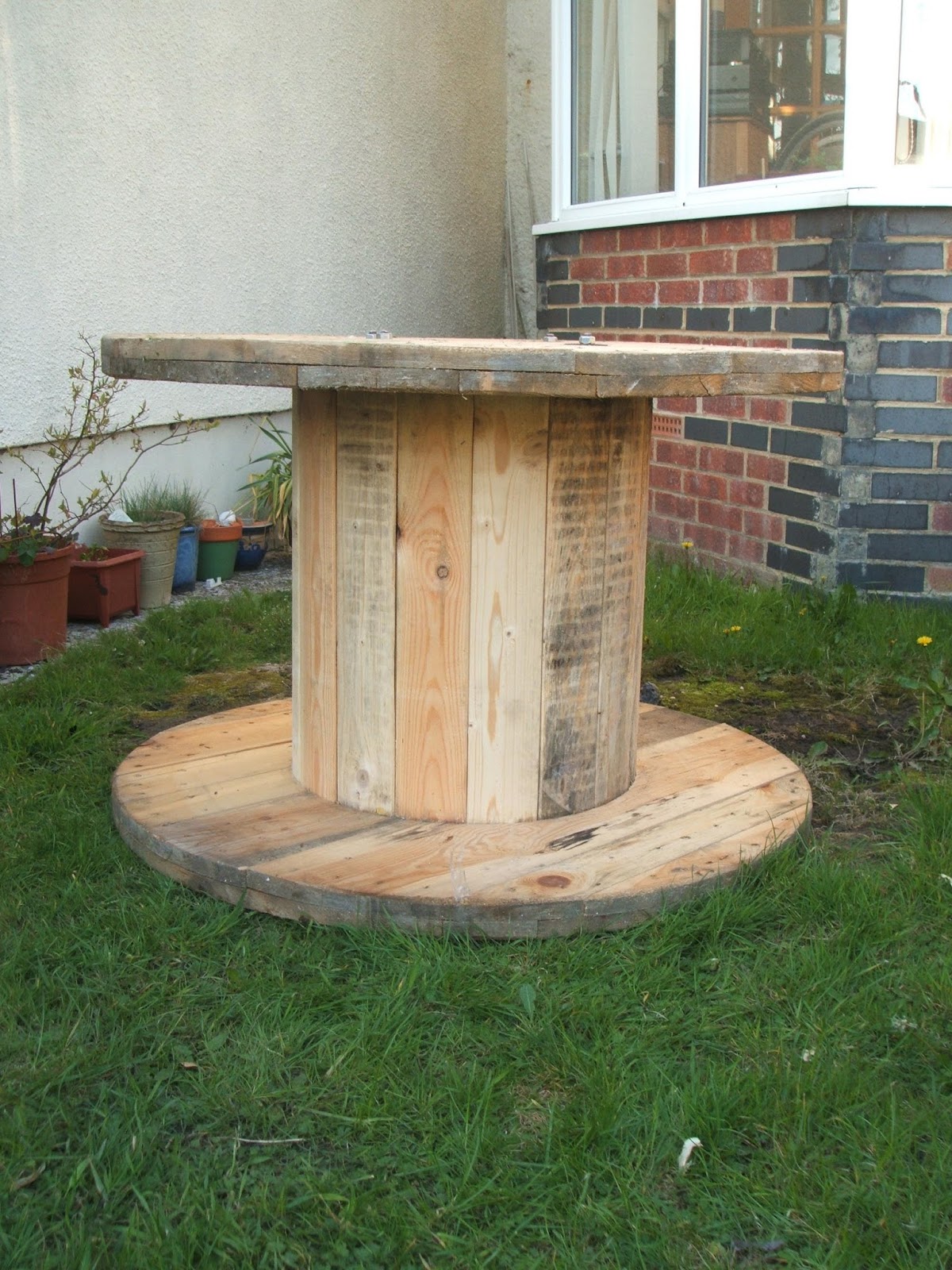 Me, You and Magoo DIY project to make you fall in love with wooden