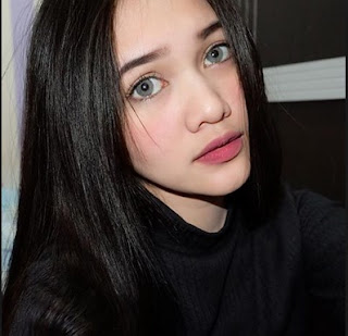 Foto Dan Biodata Renna Sonatalia Foto Dan Biodata Renna Sonatalia