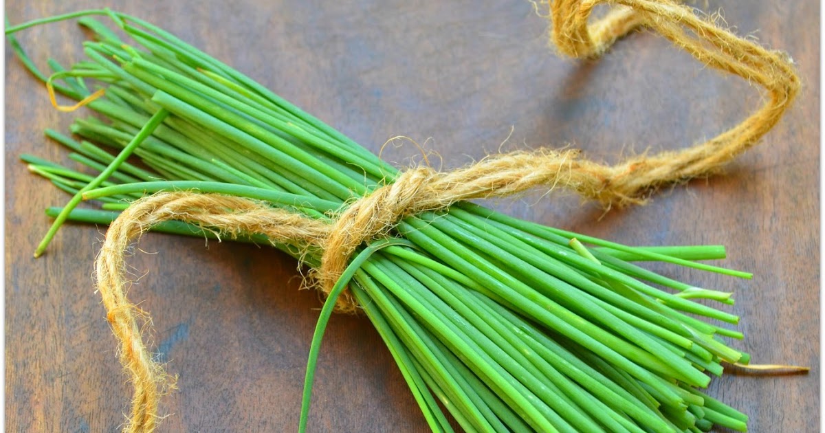 8 Top Medicinal Uses Of Chives For Skin, Hair & Health wildturmeric