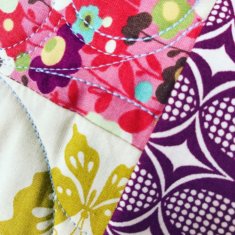 One Wee Bird: Ritzy Cracker Quilt From The Cupboard of Shame