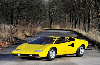 The Yellow 1971 Lamborghini Countach LP400 Periscopio Lamborghini Countach LP400 Periscopio Front Left