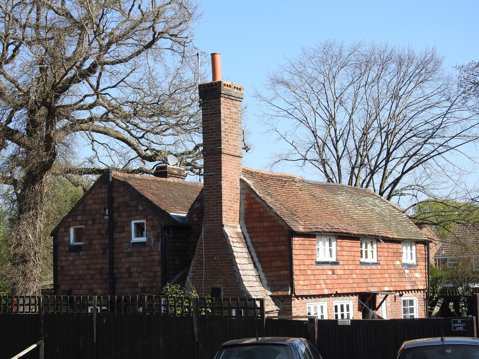 Crawley Old Town EIGHT PICTURES 39 Langley Lane